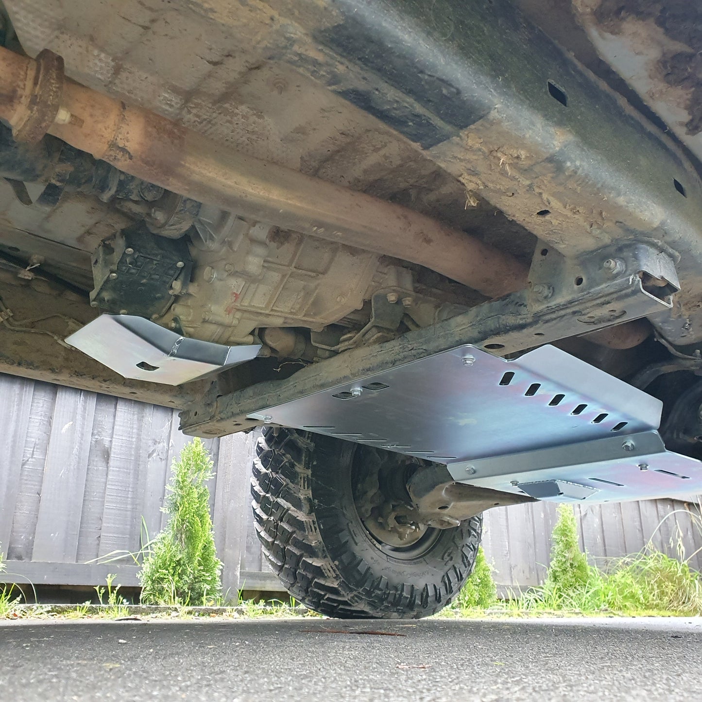 Toyota Hilux N90 N80 Prado 120 150 Transfer Case Bash Plate