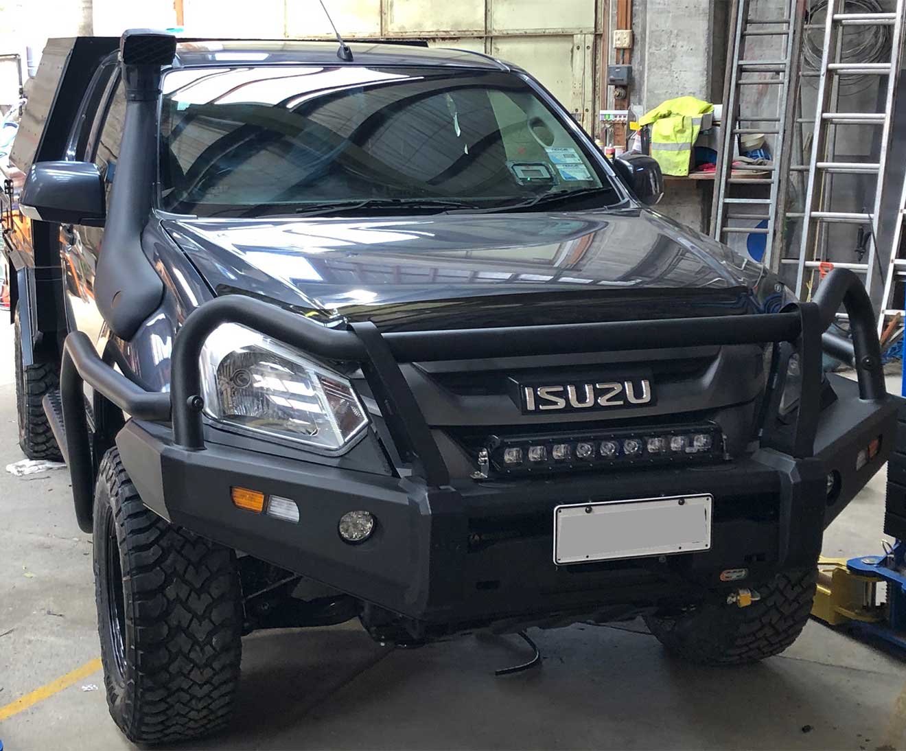 EFS Adventure Stockman Bullbar Isuzu D-Max 2016/2020